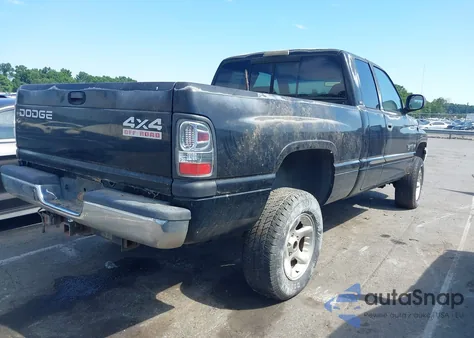 2001 Dodge Ram 1500 St z USA, uszkodzony, nr VIN 3B7HF13Z11G796627